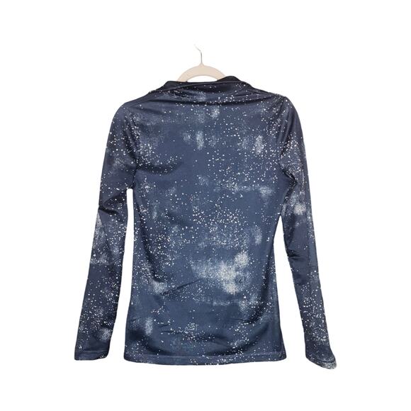 The North Face quarter zip - Picture 2 of 3